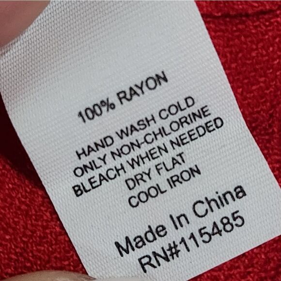 💜NWT Apt 9 Geisha Red Rayon Lightweight Wrap/Shawl/Scarf - Picture 9 of 9